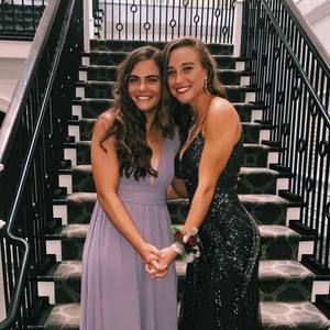 Meet your Posher, Laura